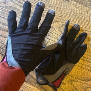 Giro cycling gloves women’s large black grey zipper poly PU wool blend like new